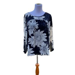 Vincent Camuto floral blouse